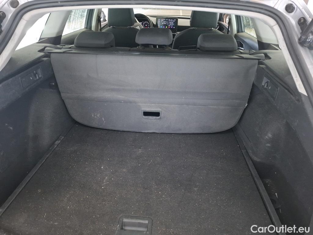  Seat  Leon SEAT  Sportstourer / 2020 / 5P / Break 2.0 TDI 150 DSG S&S Style Business #12