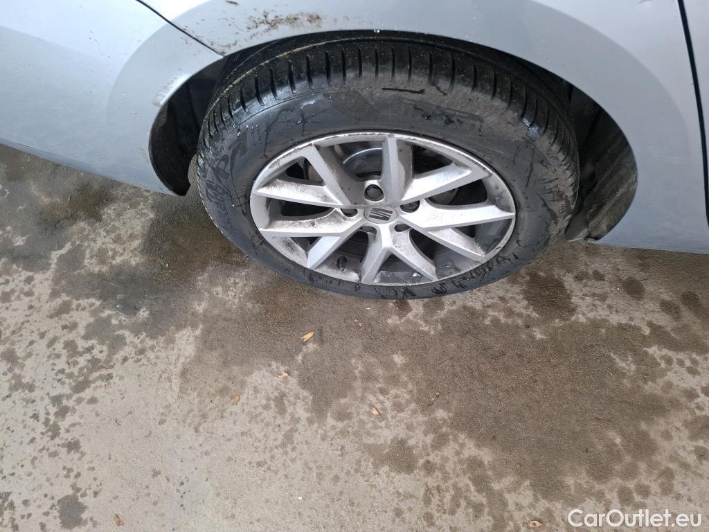  Seat  Leon SEAT  Sportstourer / 2020 / 5P / Break 2.0 TDI 150 DSG S&S Style Business #21