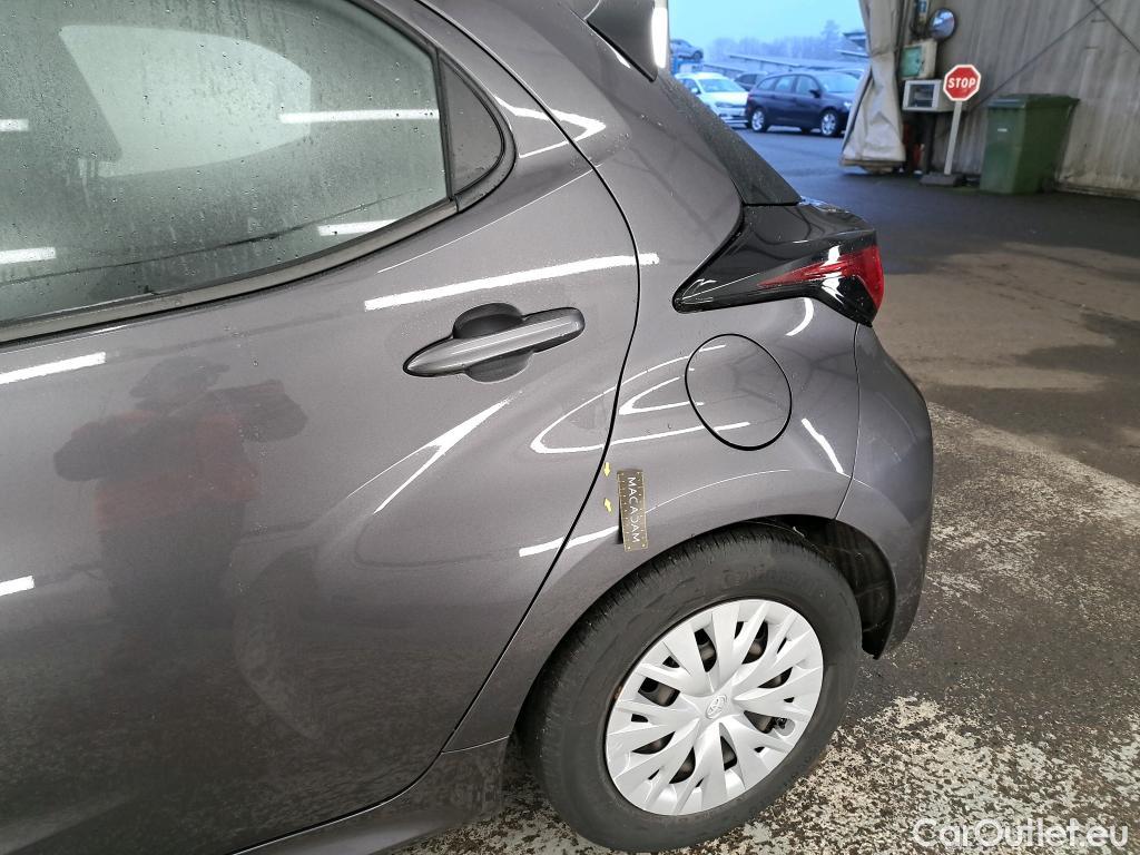  Toyota  Yaris TOYOTA  Hybride / 2019 / 5P / Berline Hybride 116h France Business Stage Acad #14