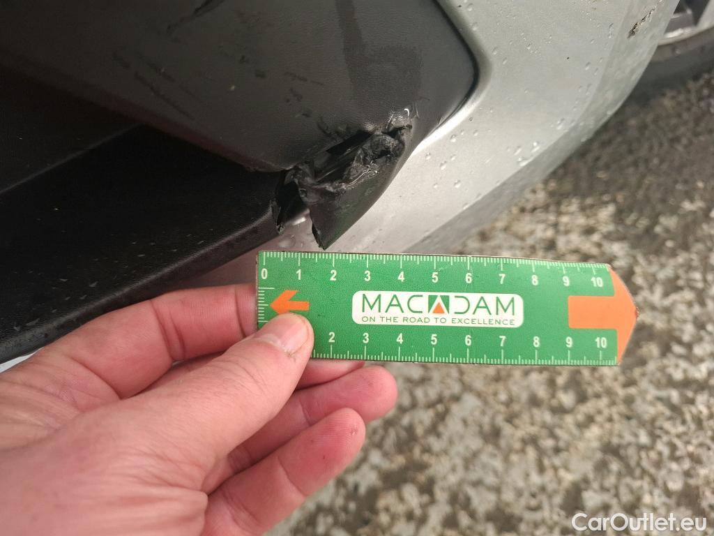  Renault  Megane RENAULT Mégane Berline / 2020 / 5P / Berline techno TCe 140 EDC #8