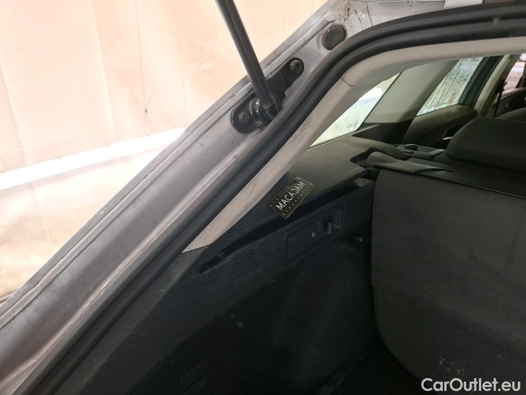  Seat  Leon SEAT  Sportstourer / 2020 / 5P / Break 2.0 TDI 150 DSG S&S Style Business #31