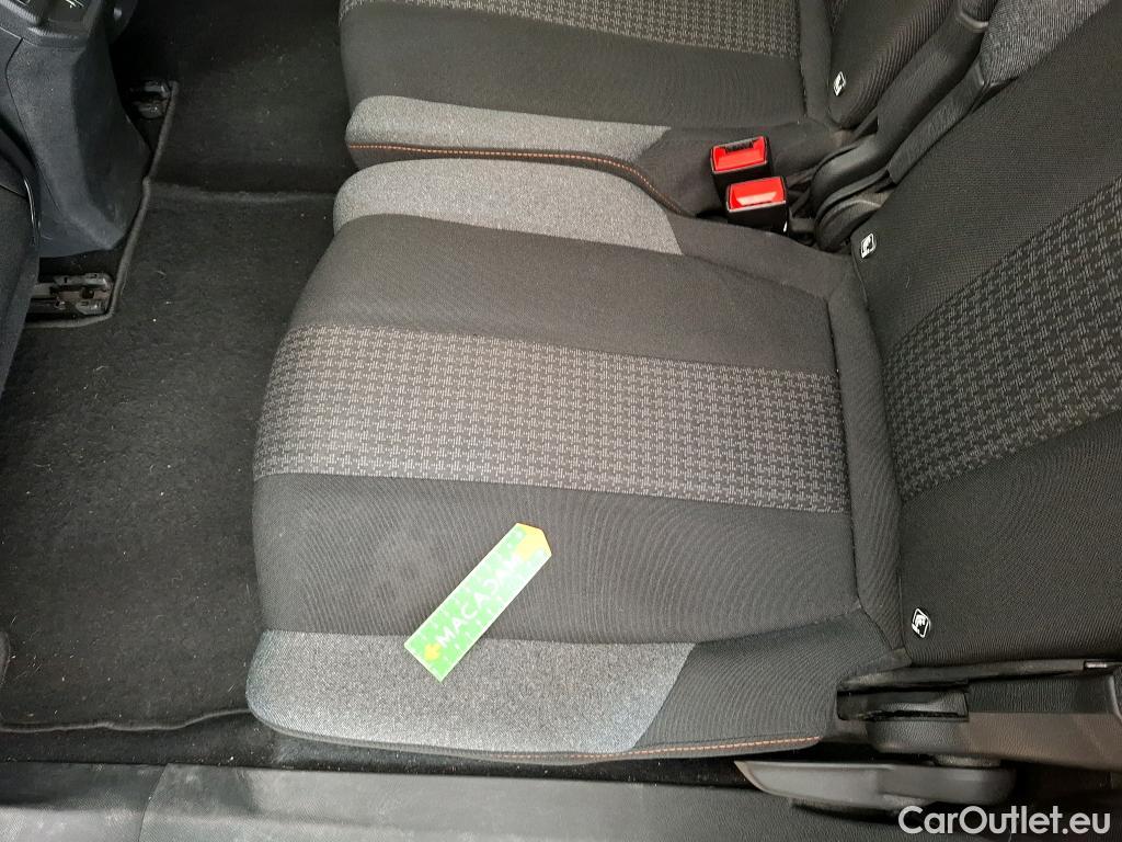  Peugeot  5008  Active Business 1.2 PureTech 130CV BVM6 7 Sieges E6d #64