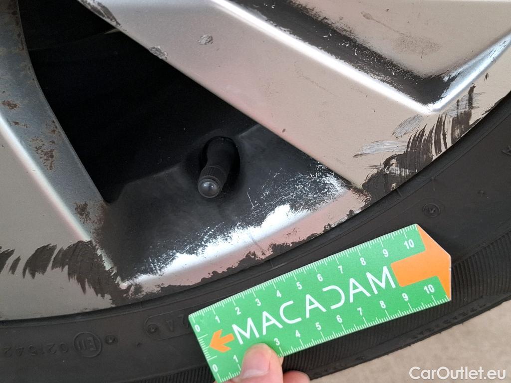  Peugeot  5008  Active Business 1.2 PureTech 130CV BVM6 7 Sieges E6d #40