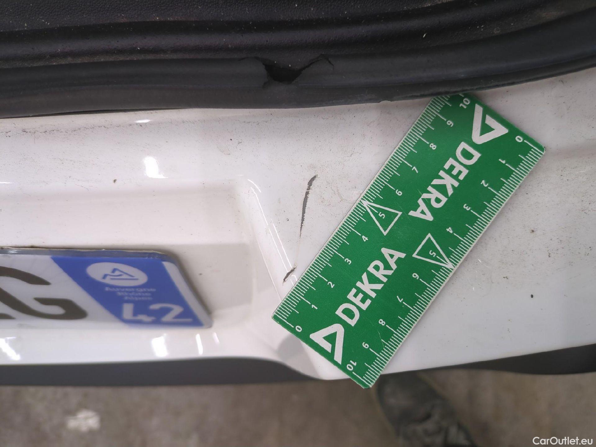  Citroen  C3  Société Feel 1.2 PureTech 80CV BVM5 E6d #36