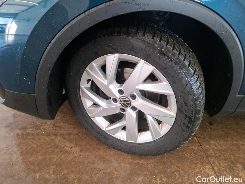  Volkswagen  Tiguan VOLKSWAGEN  / 2020 / 5P / SUV 2.0 TDI 150 DSG7 Elegance Exclusive #11