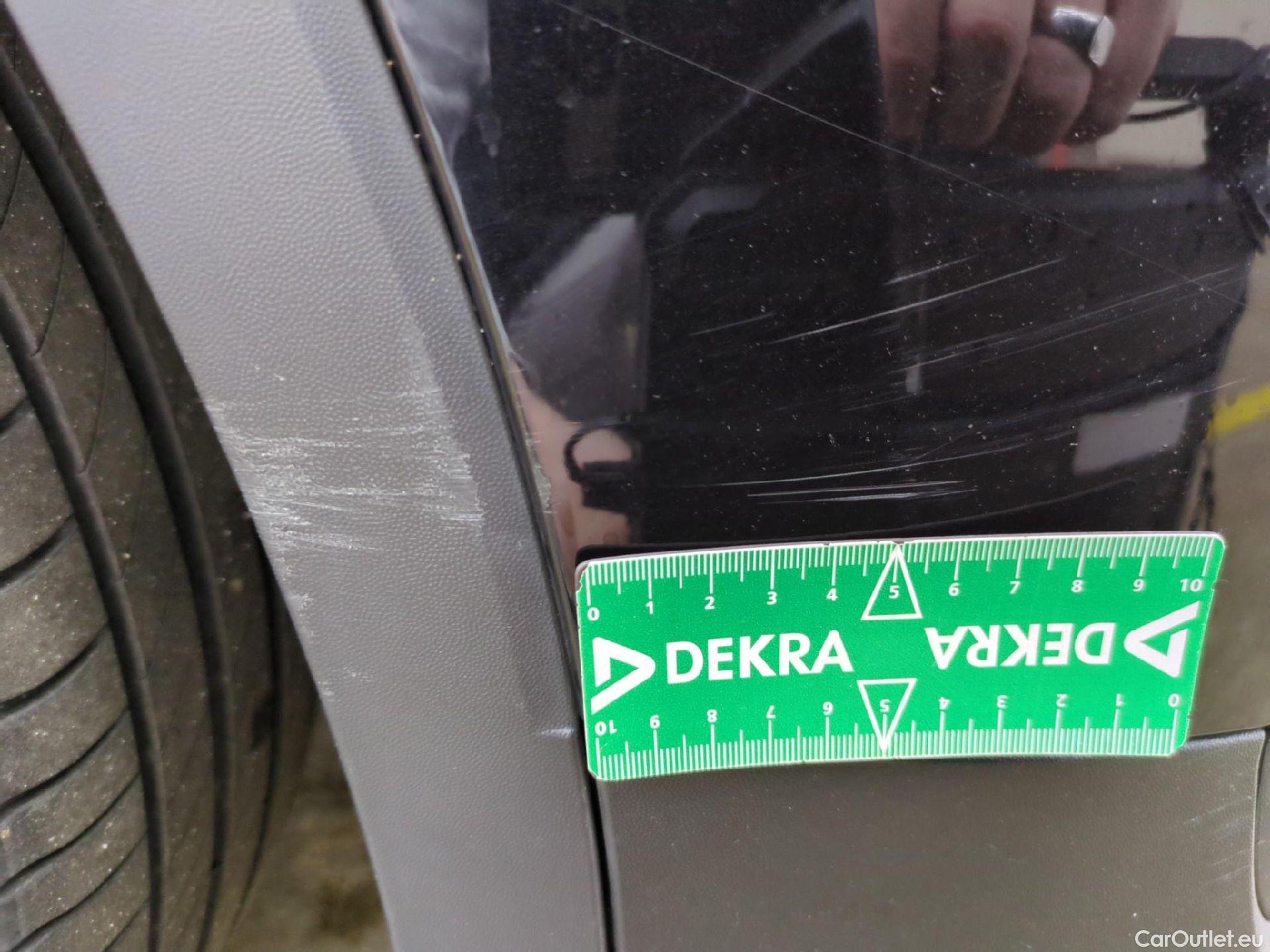  Volkswagen  Tiguan VOLKSWAGEN  / 2020 / 5P / SUV 1.5 TSI 150 DSG7 LIFE BUSI #13