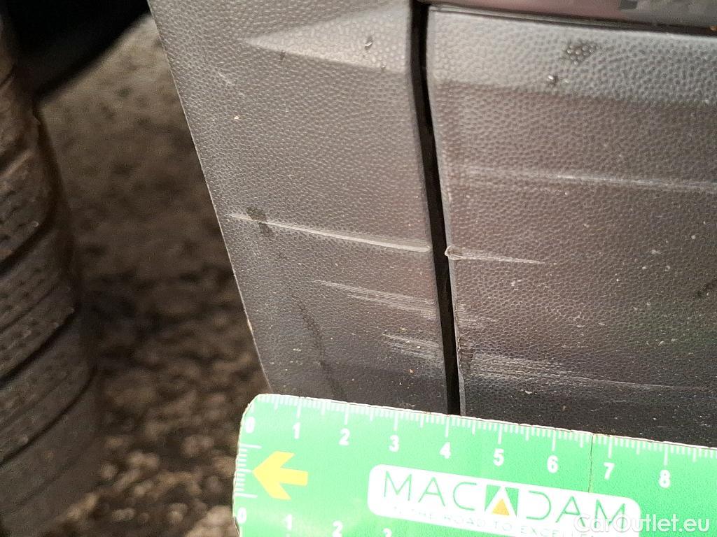  Volkswagen  T-ROC VOLKSWAGEN  / 2017 / 5P / SUV 2.0 TDI 150 CARAT DSG7 #22