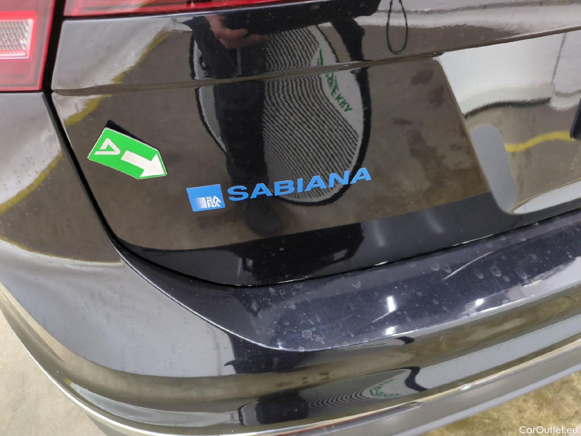  Volkswagen  Tiguan VOLKSWAGEN  / 2020 / 5P / SUV 1.5 TSI 150 DSG7 LIFE BUSI #19