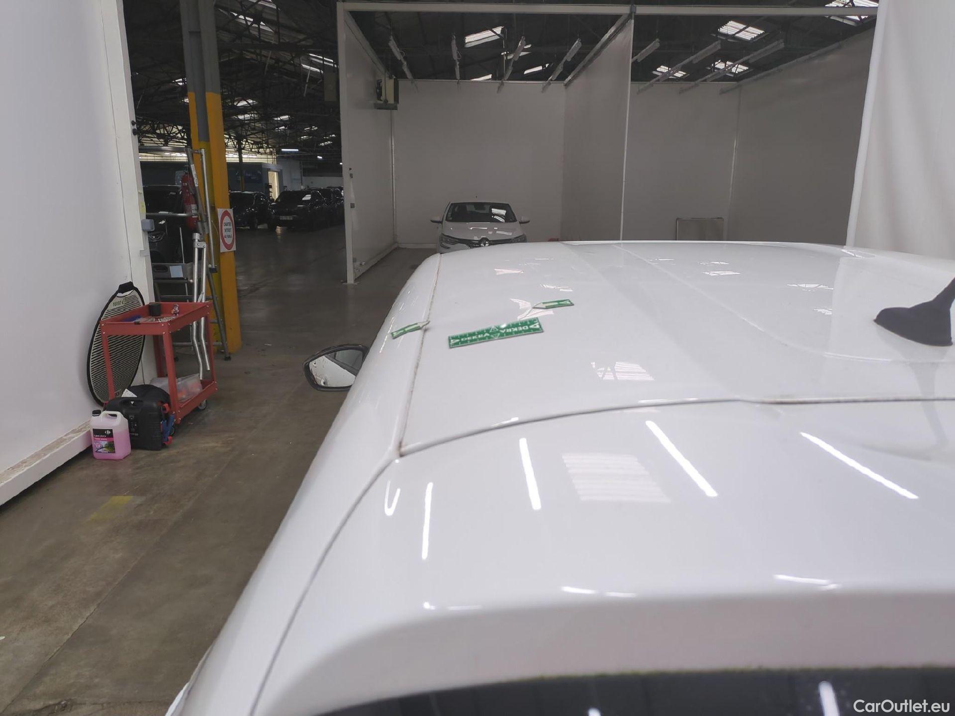  Citroen  C3  Société Feel 1.2 PureTech 80CV BVM5 E6d #39