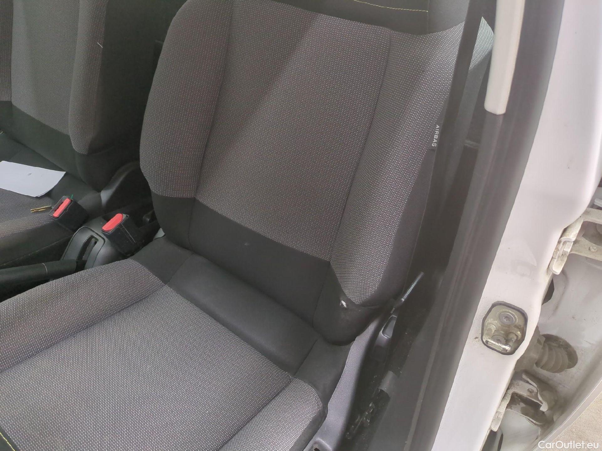  Citroen  C3  Société Feel 1.2 PureTech 80CV BVM5 E6d #27