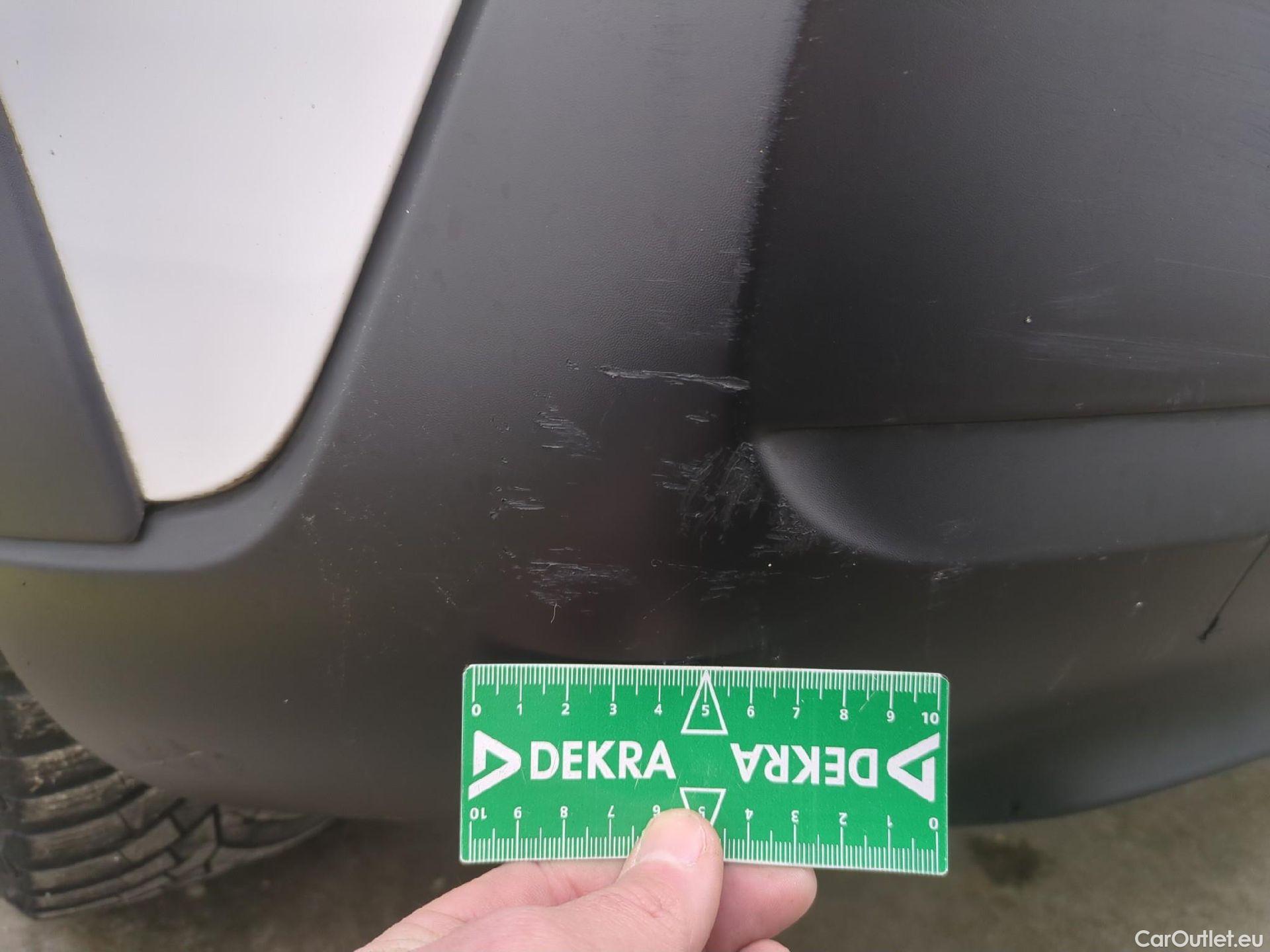  Citroen  C3  Société Feel 1.2 PureTech 80CV BVM5 E6d #30