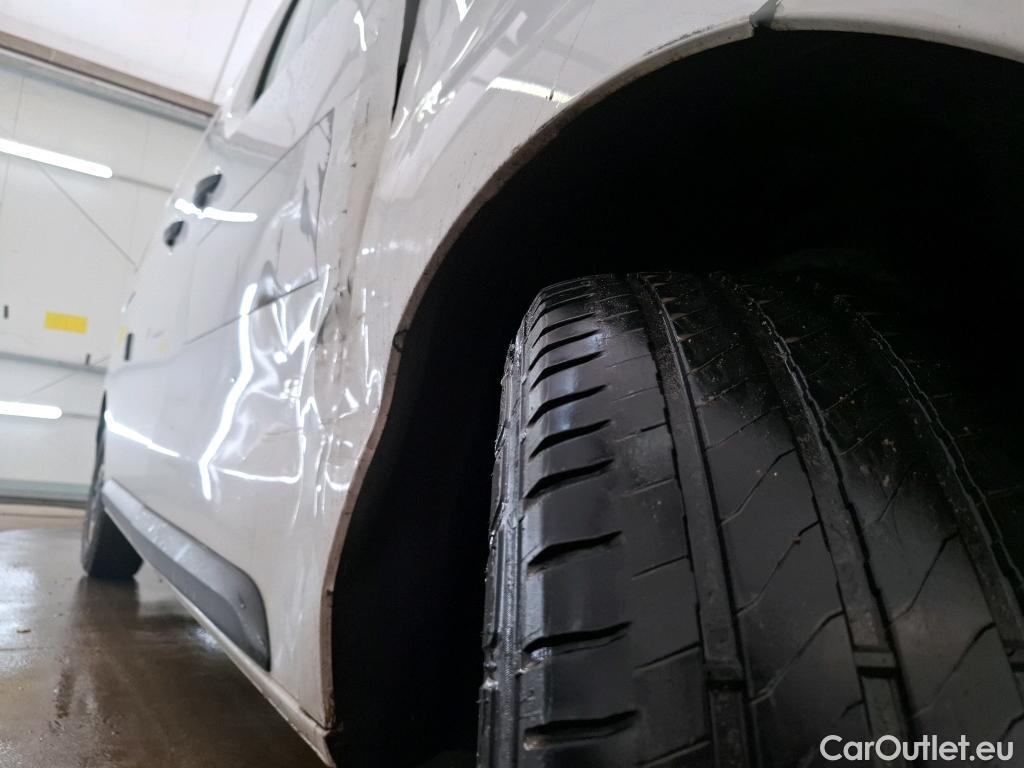  Citroen  Jumpy  Fourgon Club M 2.0 BlueHDi 120CV BVM6 E6d #31