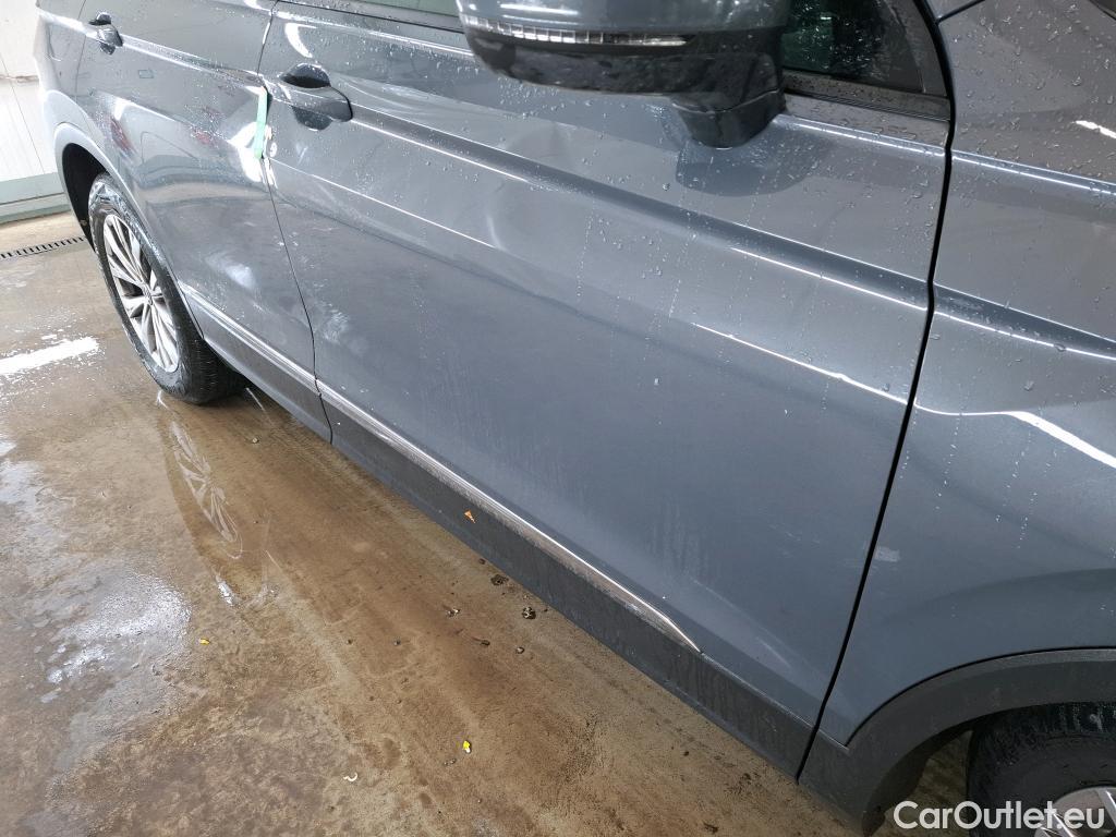  Volkswagen  Tiguan VOLKSWAGEN  / 2020 / 5P / SUV 2.0 TDI 150 DSG7 Life Business #4