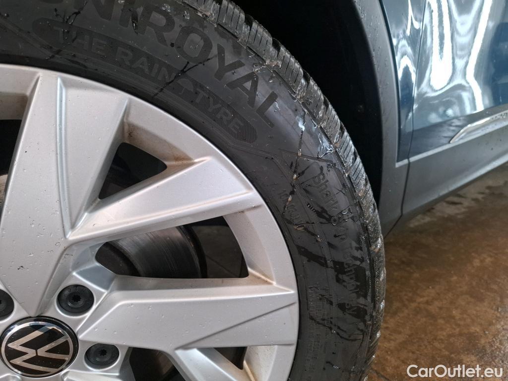  Volkswagen  Tiguan VOLKSWAGEN  / 2020 / 5P / SUV 2.0 TDI 150 DSG7 Elegance Exclusive #13