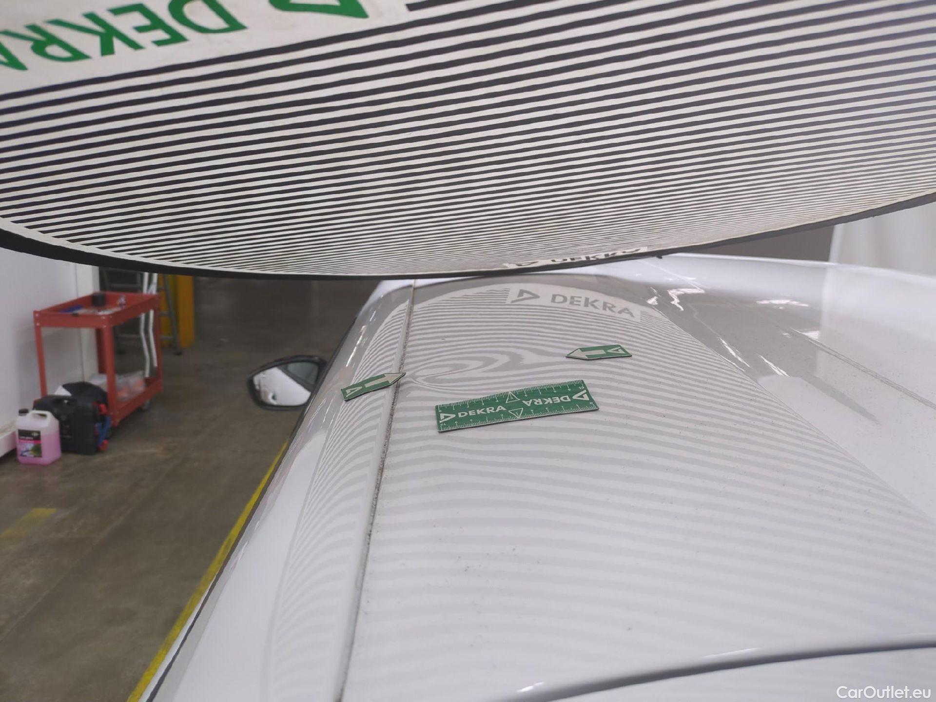  Citroen  C3  Société Feel 1.2 PureTech 80CV BVM5 E6d #38