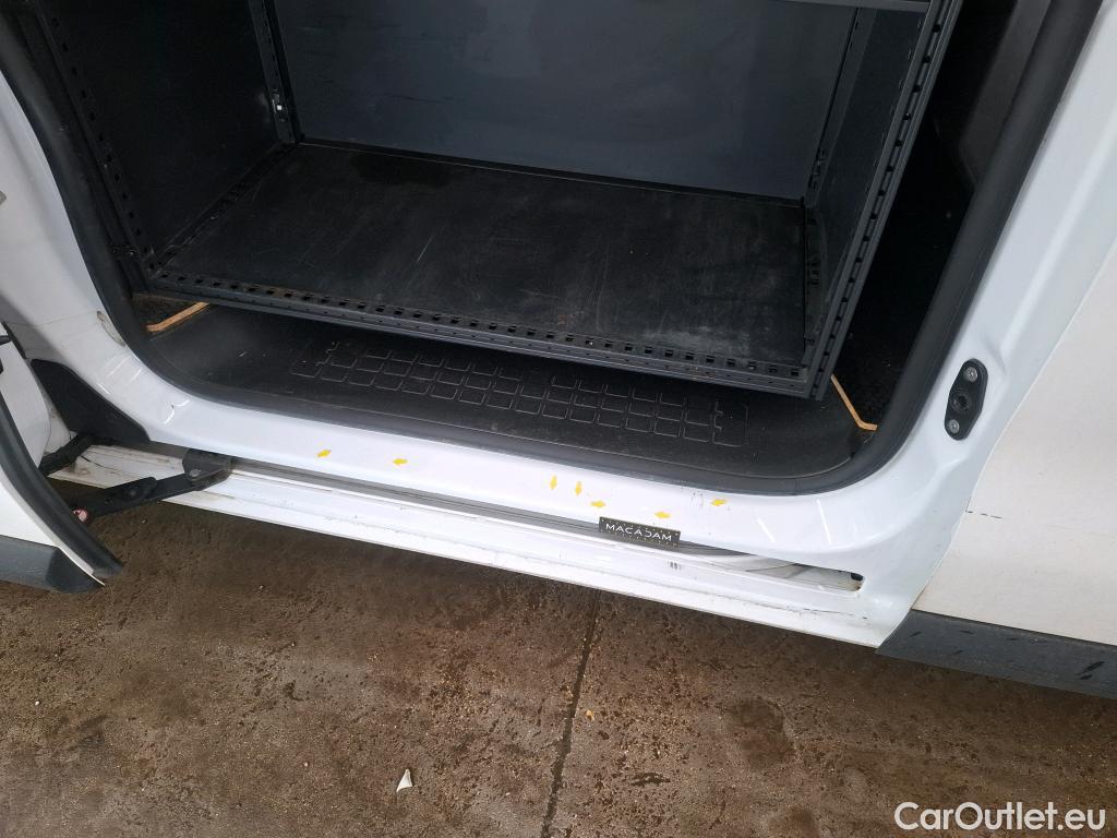  Citroen  Jumpy  Fourgon Club M 2.0 BlueHDi 120CV BVM6 E6d #37