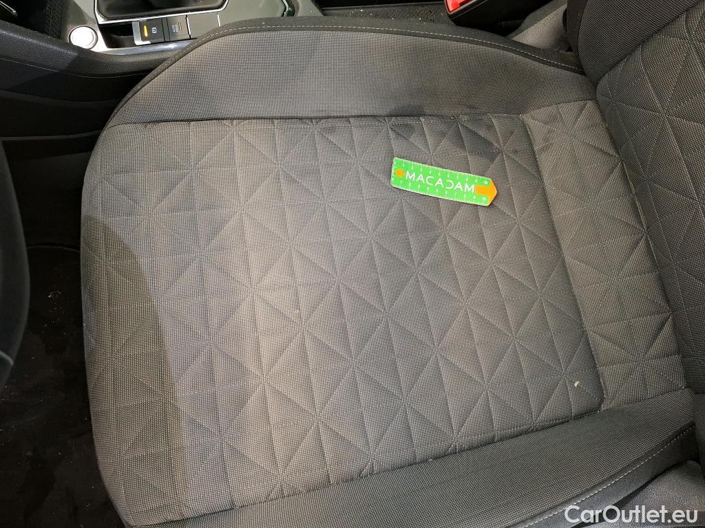  Volkswagen  Tiguan VOLKSWAGEN  / 2020 / 5P / SUV 2.0 TDI 150 DSG7 Life Business #10