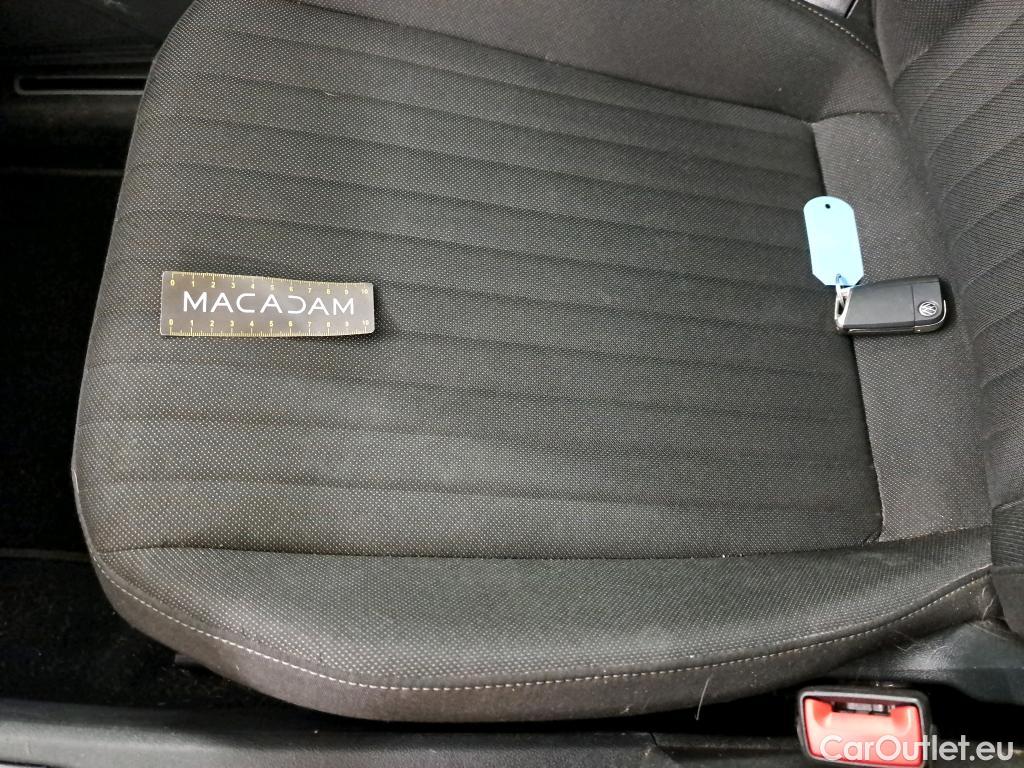  Volkswagen  Tiguan VOLKSWAGEN  Allspace / 2021 / 5P / SUV 2.0 TDI 150 DSG7 Life Business #23