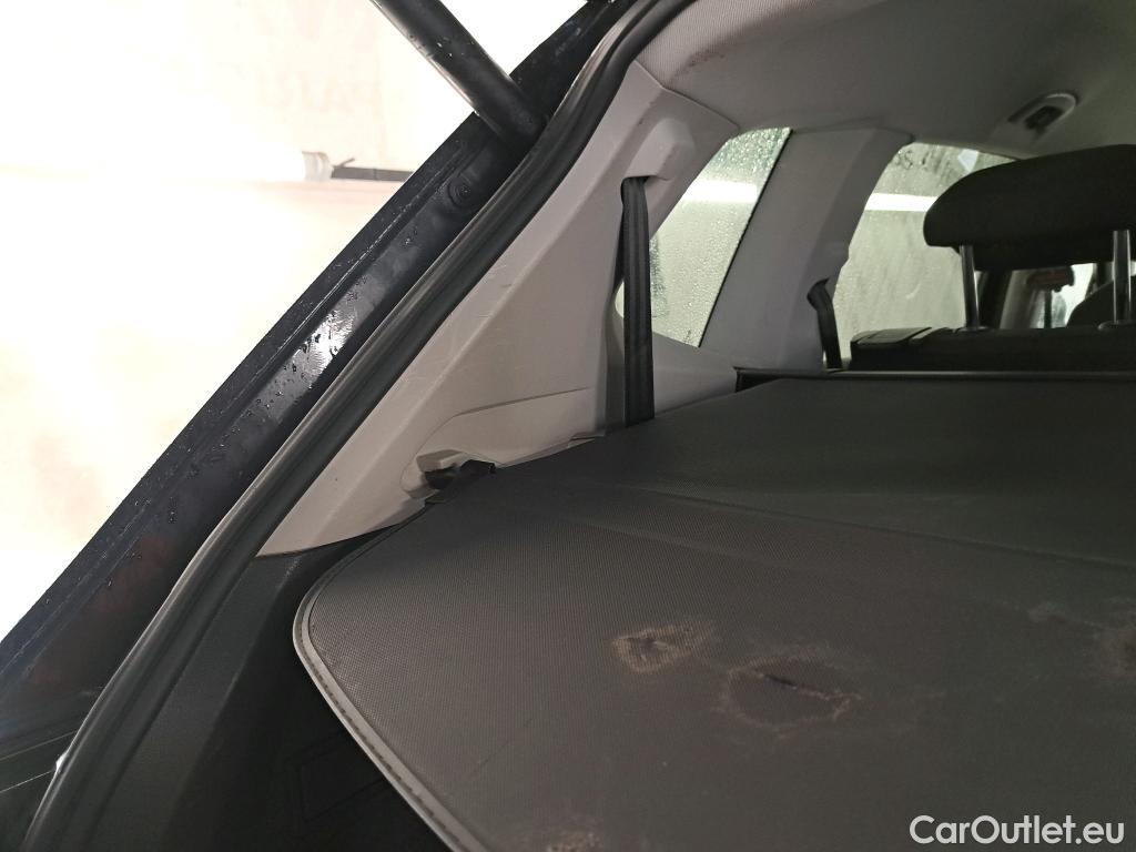  Volkswagen  Tiguan VOLKSWAGEN  Allspace / 2021 / 5P / SUV 2.0 TDI 150 DSG7 Life Business #14