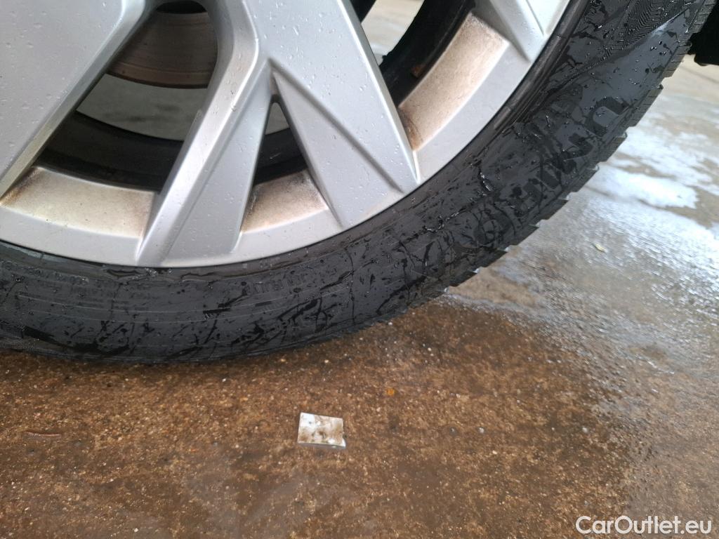  Volkswagen  Tiguan VOLKSWAGEN  / 2020 / 5P / SUV 2.0 TDI 150 DSG7 Elegance Exclusive #6