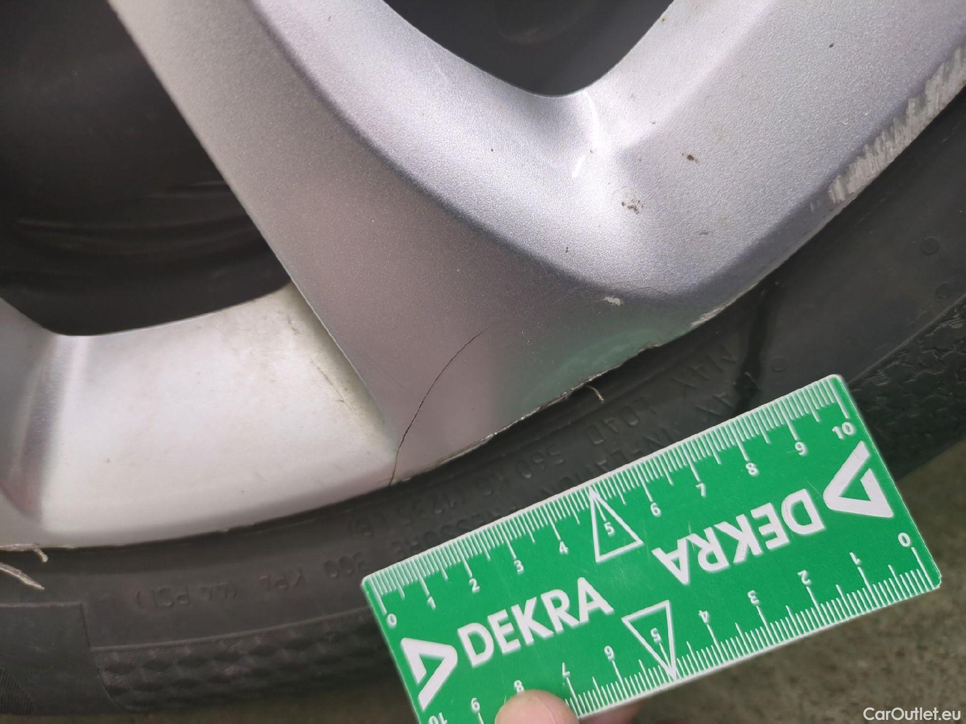  Citroen  C3  Société Feel 1.2 PureTech 80CV BVM5 E6d #8