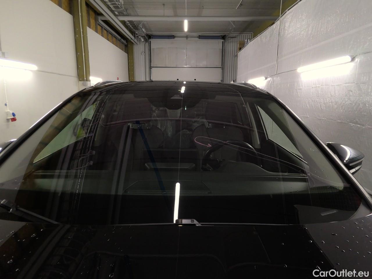  Skoda  ENYAQ  iV80 5d #11