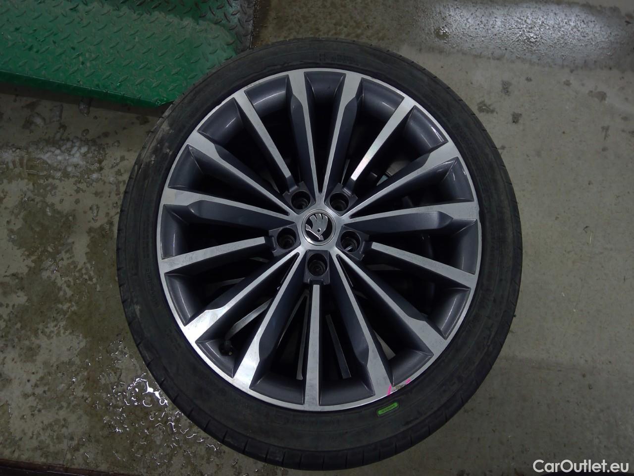  Skoda  Superb Sup.Co.TSI PHEV 218 L&K Aut #1