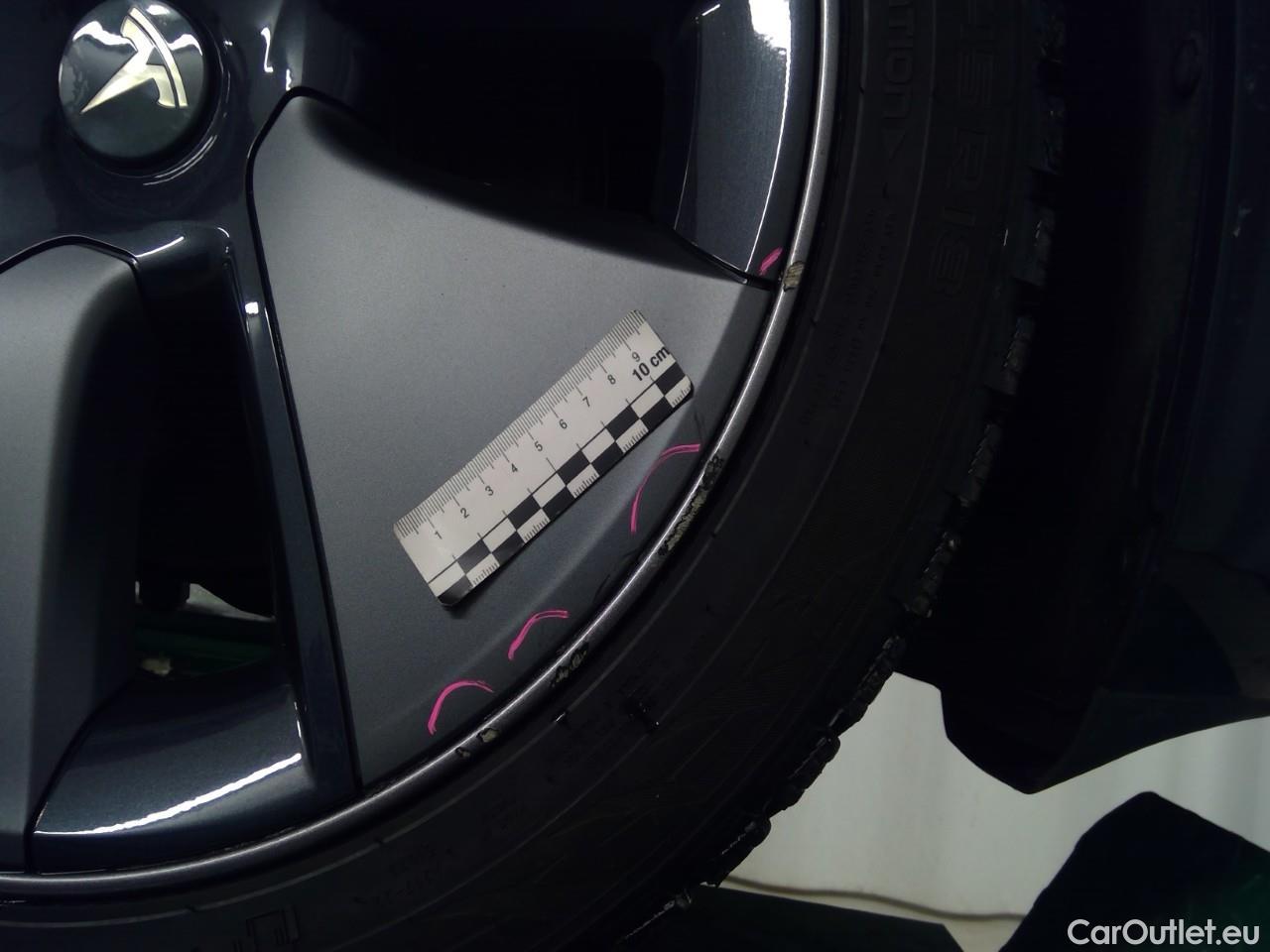  Tesla  Model 3  50kWh RWD #15