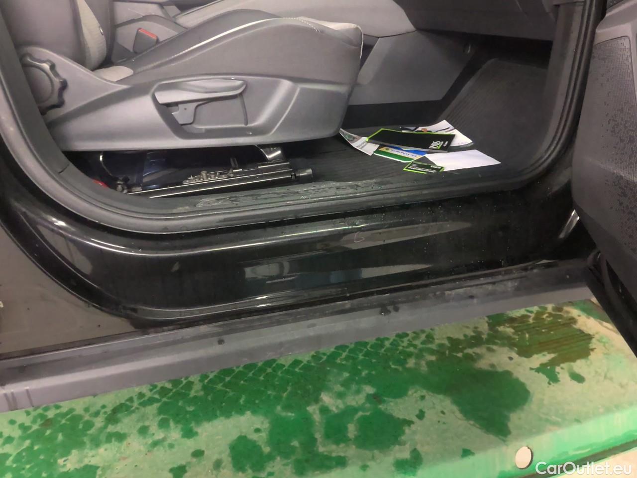  Skoda  ENYAQ  iV80 5d #1