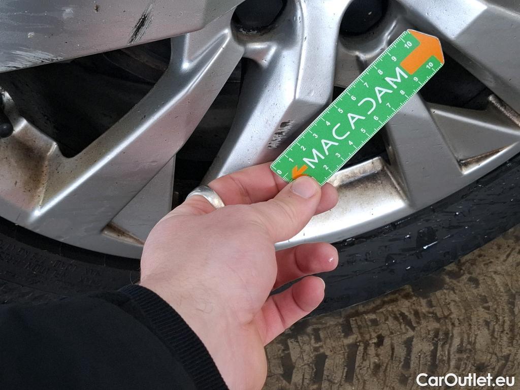  Peugeot  5008  Active Business 1.5 HDi 130CV BVA8 E6d #29