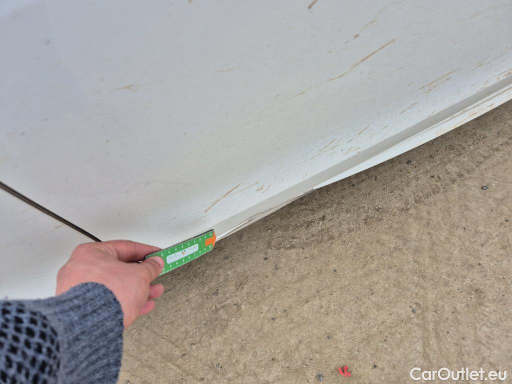  Peugeot  508 PEUGEOT  / 2018 / 5P / berlina con portón 5P Allure BlueHDi 120kW (160) S&S EAT8 #4