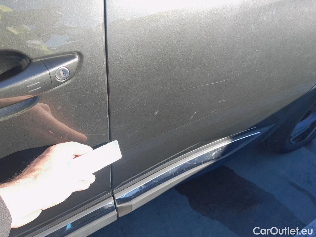  Peugeot  3008 PEUGEOT  Hybrid / 2016 / 5P / todoterreno 225 e-EAT8 Allure #14