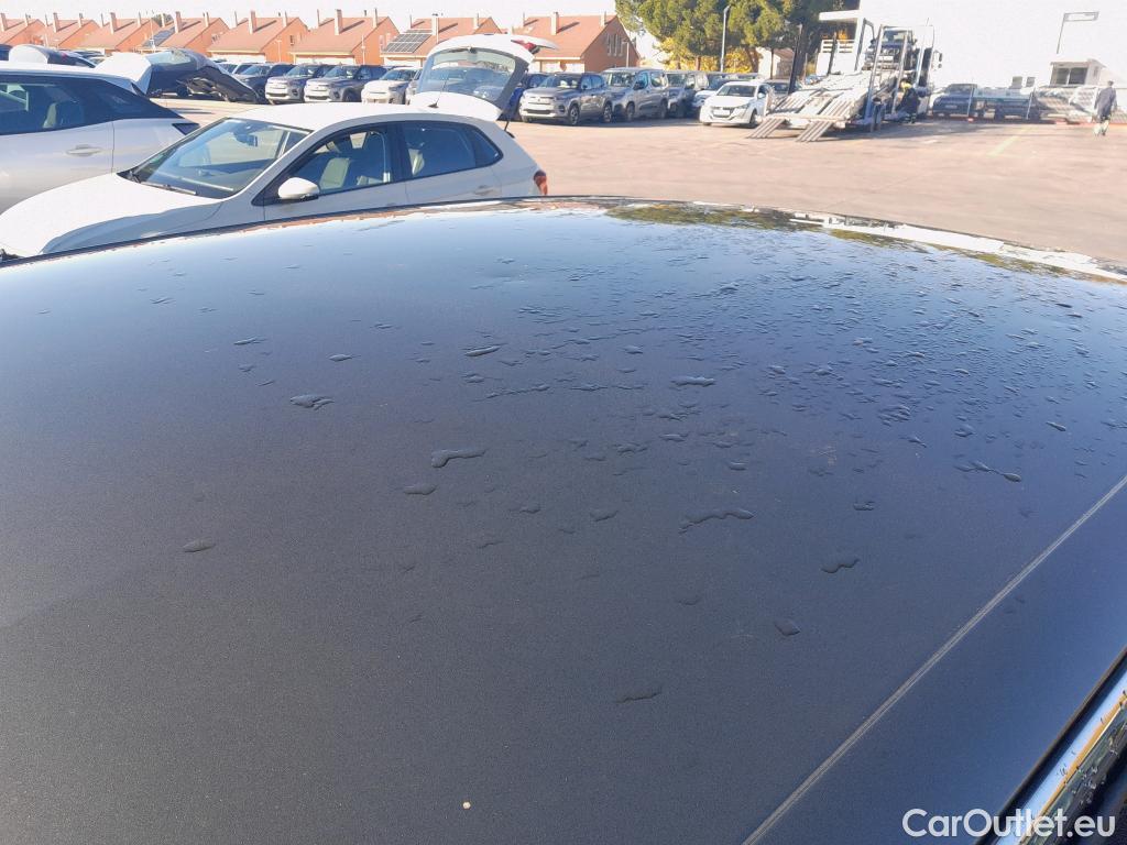  Peugeot  3008 PEUGEOT  Hybrid / 2016 / 5P / todoterreno 225 e-EAT8 Allure #1