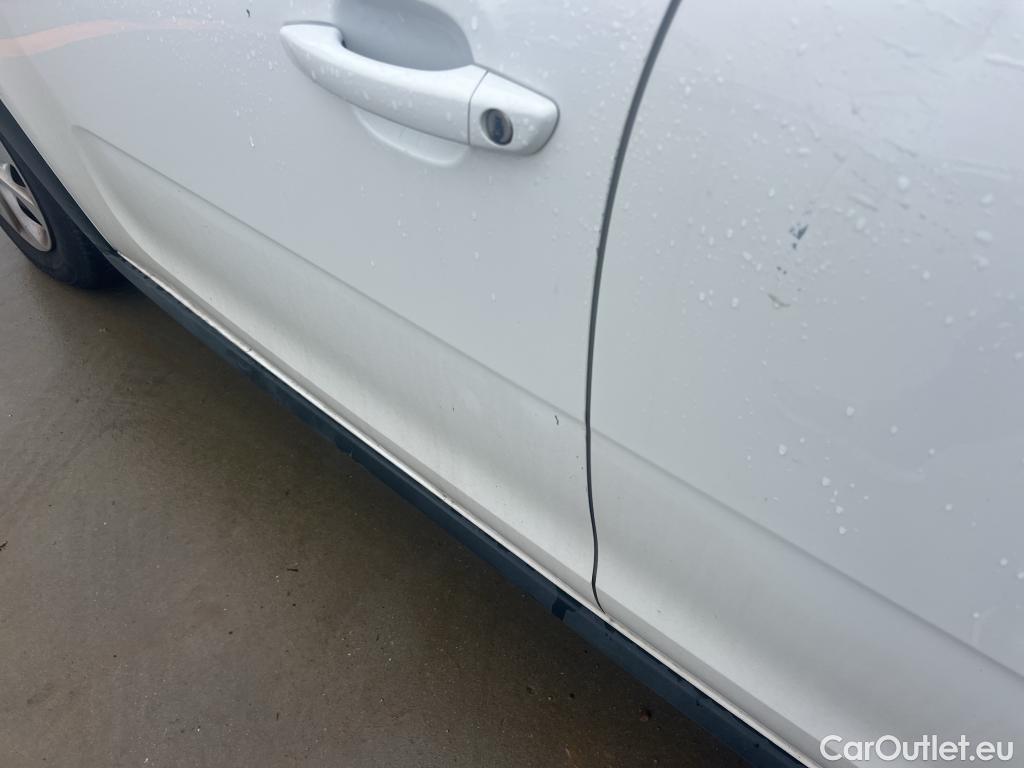  Citroen  C3 CITROEN  / 2016 / 5P / berlina con portón BlueHDi 73KW (100CV) S&S FEEL #7