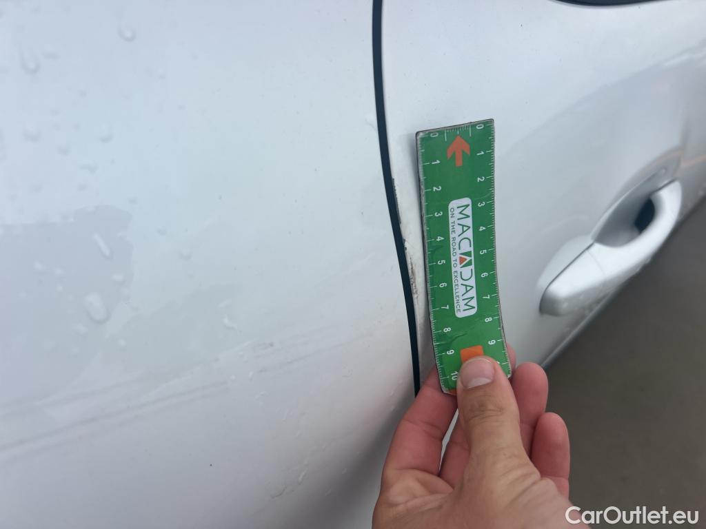  Citroen  C3 CITROEN  / 2016 / 5P / berlina con portón BlueHDi 73KW (100CV) S&S FEEL #15