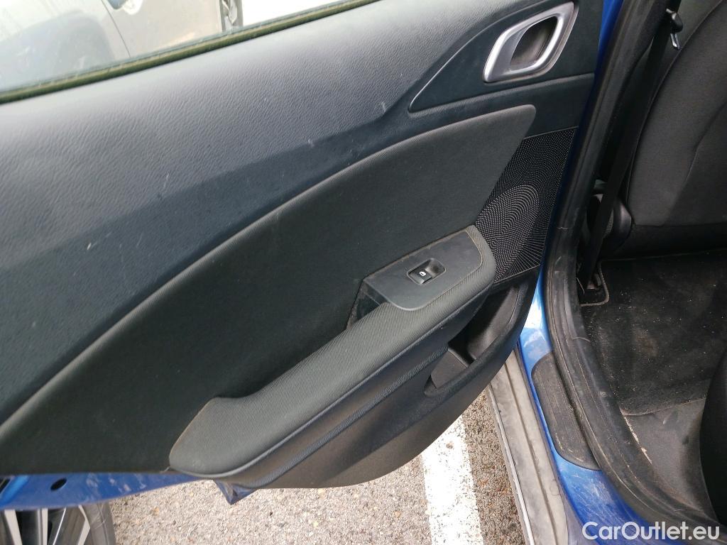  KIA  XCeed KIA  / 2019 / 5P / todoterreno 1.0 T-GDi Drive 88kW (120CV) #6