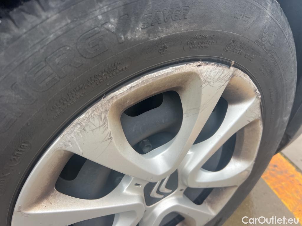  Citroen  C3 CITROEN  / 2016 / 5P / berlina con portón BlueHDi 73KW (100CV) S&S FEEL #26