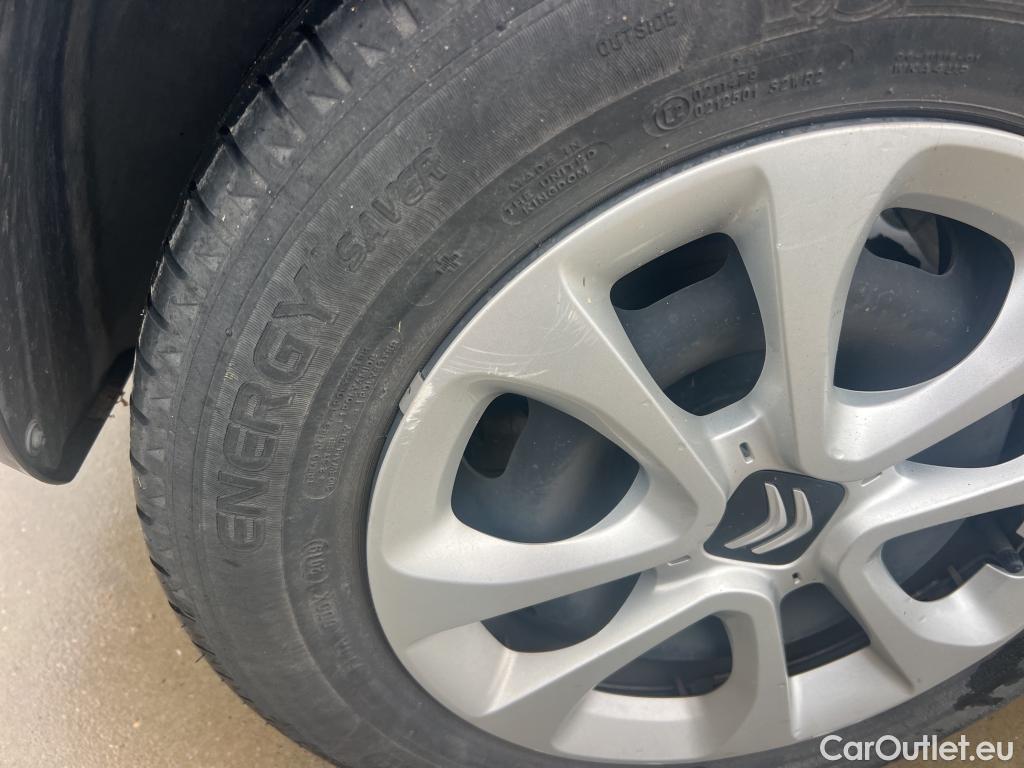  Citroen  C3 CITROEN  / 2016 / 5P / berlina con portón BlueHDi 73KW (100CV) S&S FEEL #27