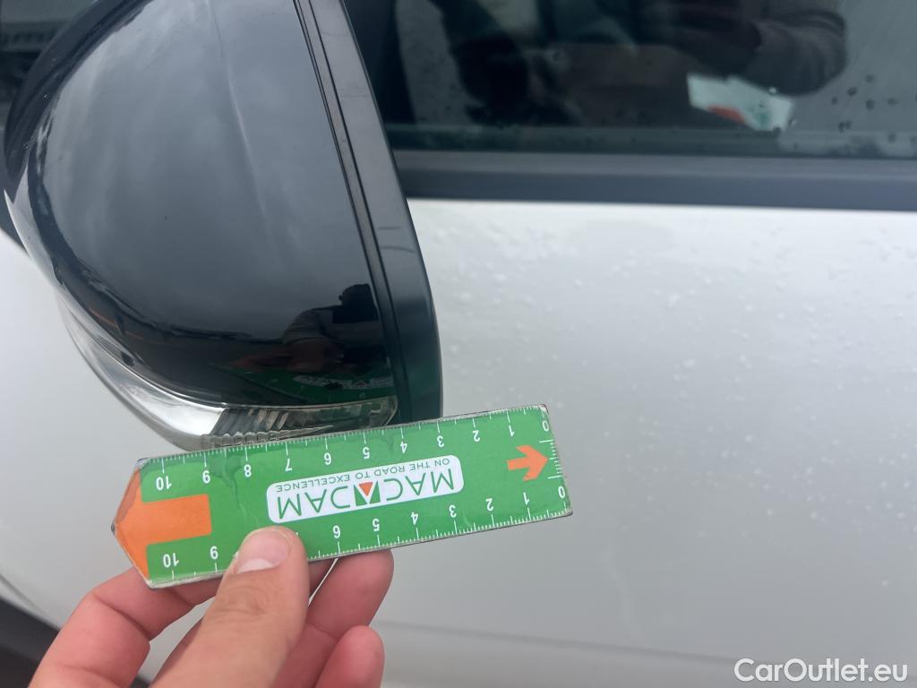  Citroen  C3 CITROEN  / 2016 / 5P / berlina con portón BlueHDi 73KW (100CV) S&S FEEL #30