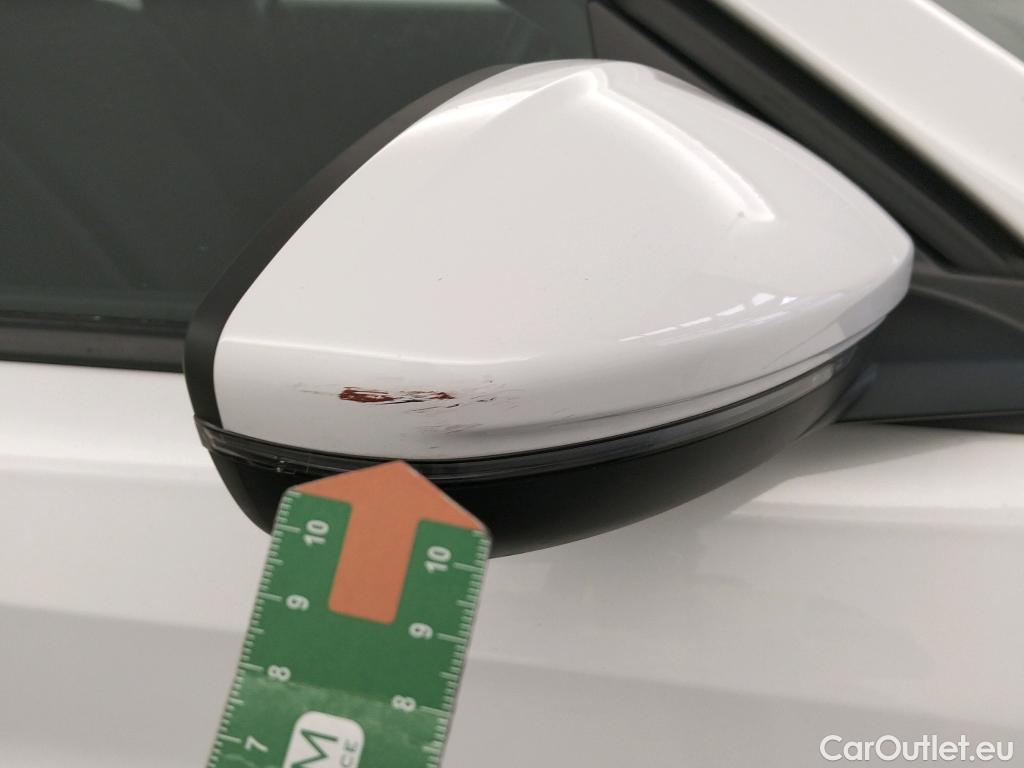  Peugeot  208 PEUGEOT  / 2019 / 5P / berlina con portón PureTech 55kW (75CV) Active #10