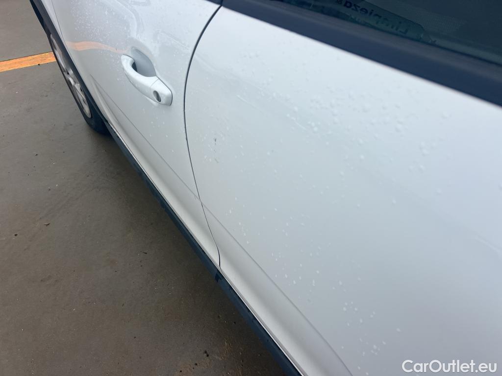  Citroen  C3 CITROEN  / 2016 / 5P / berlina con portón BlueHDi 73KW (100CV) S&S FEEL #5