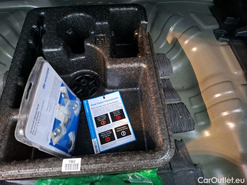  Hyundai  Konna HYUNDAI Kona / 2020 / 5P / SUV 1.6 HYBRID 141 EXECUTIVE HEV #16