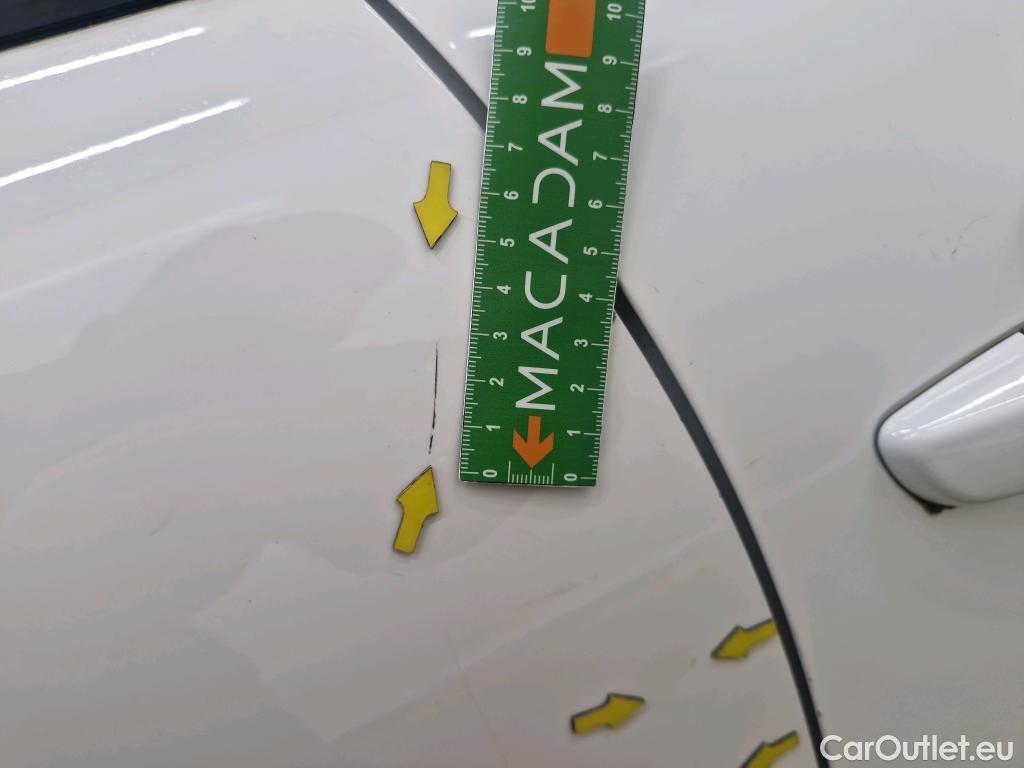  Citroen  C3  Société Feel 1.5 BlueHDI 100CV BVM6 E6d #8