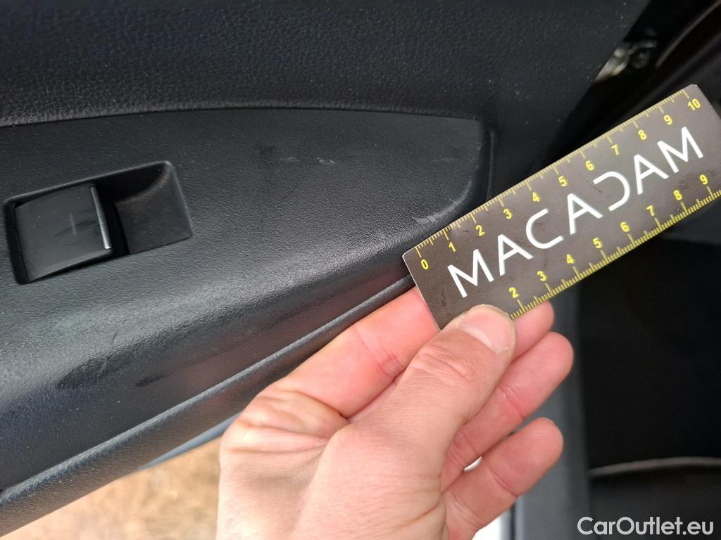  Toyota  Corolla TOYOTA  Touring Sports / 2018 / 5P / Break Hybride 122h Dynamic Business Stage Acad #11