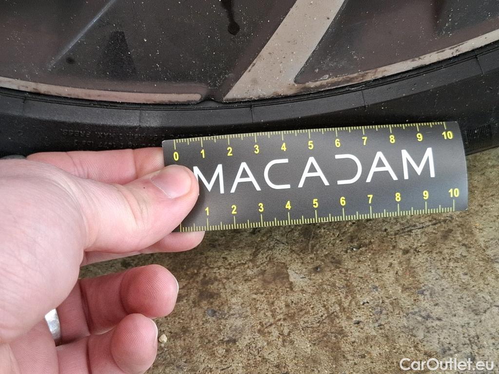  Volkswagen  Golf  VOLKSWAGEN / 2020 / 5P / Berline 2.0 TDI SCR 150 DSG7 Life Busi 1st #14