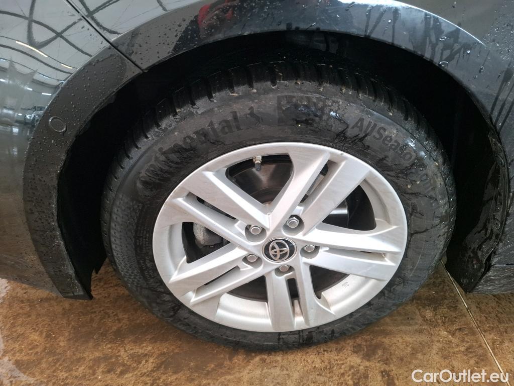  Toyota  Corolla TOYOTA  Touring Sports / 2018 / 5P / Break Hybride 122h Dynamic Business Stage Acad #35