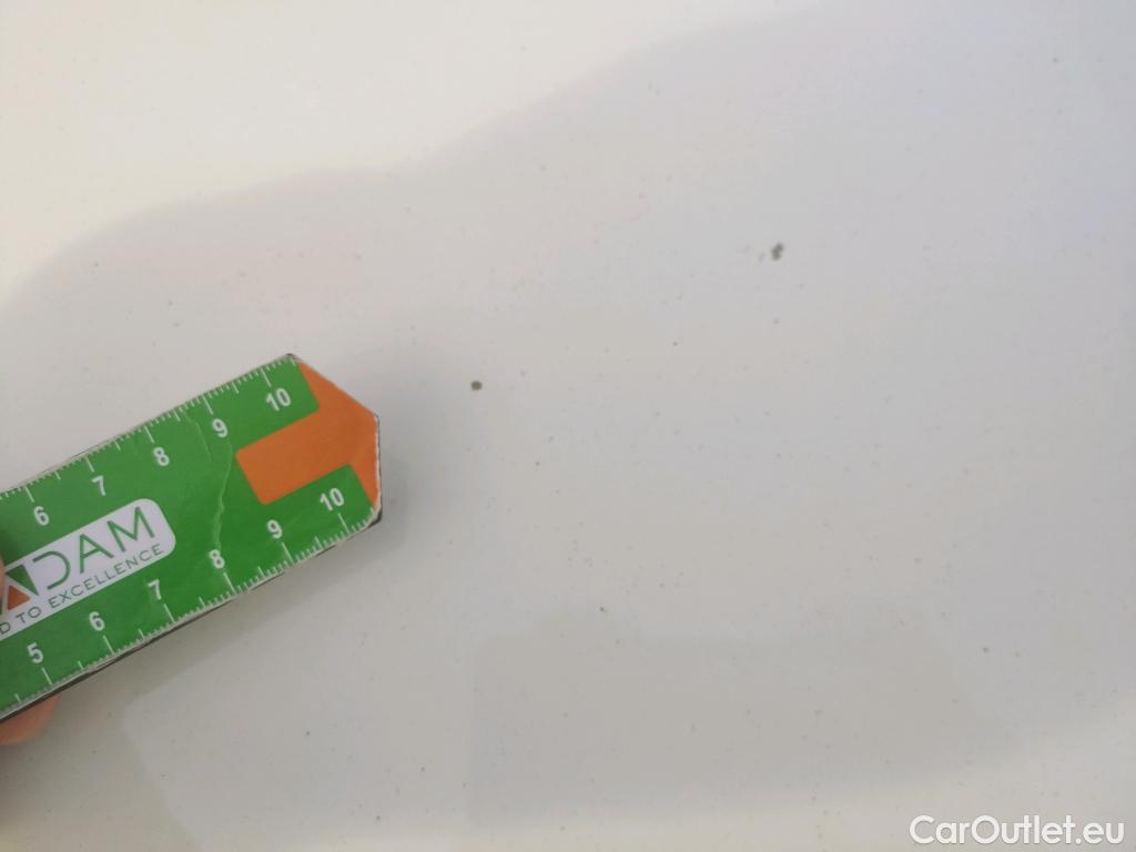  Volkswagen  Golf  VOLKSWAGEN / 2016 / 5P / berlina con portón Last Edition 1.6 TDI 85kW (115CV) #10