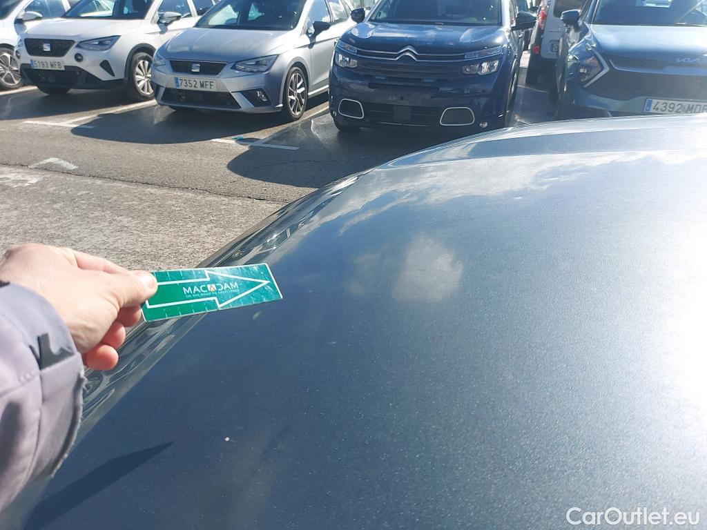  Toyota  RAV4 TOYOTA  / 2018 / 5P / todoterreno 2.5l 220H Feel! #5