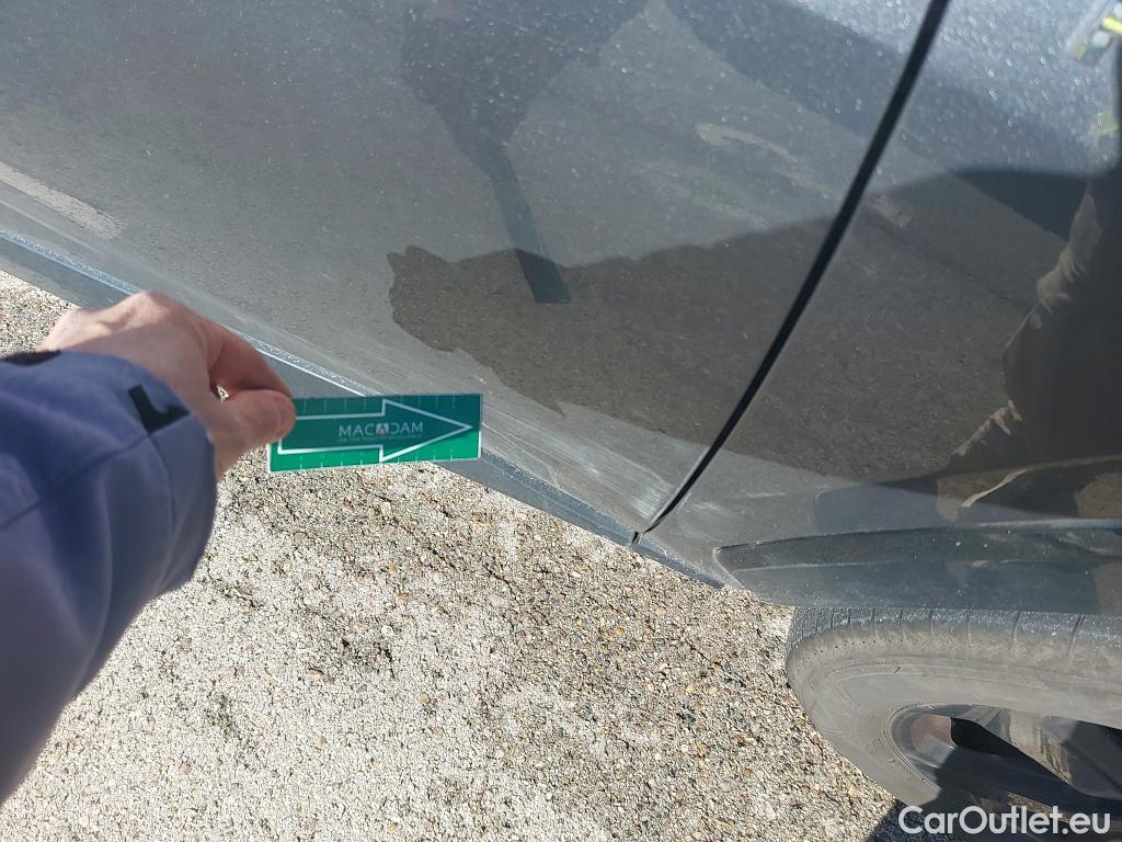  Toyota  RAV4 TOYOTA  / 2018 / 5P / todoterreno 2.5l 220H Feel! #17