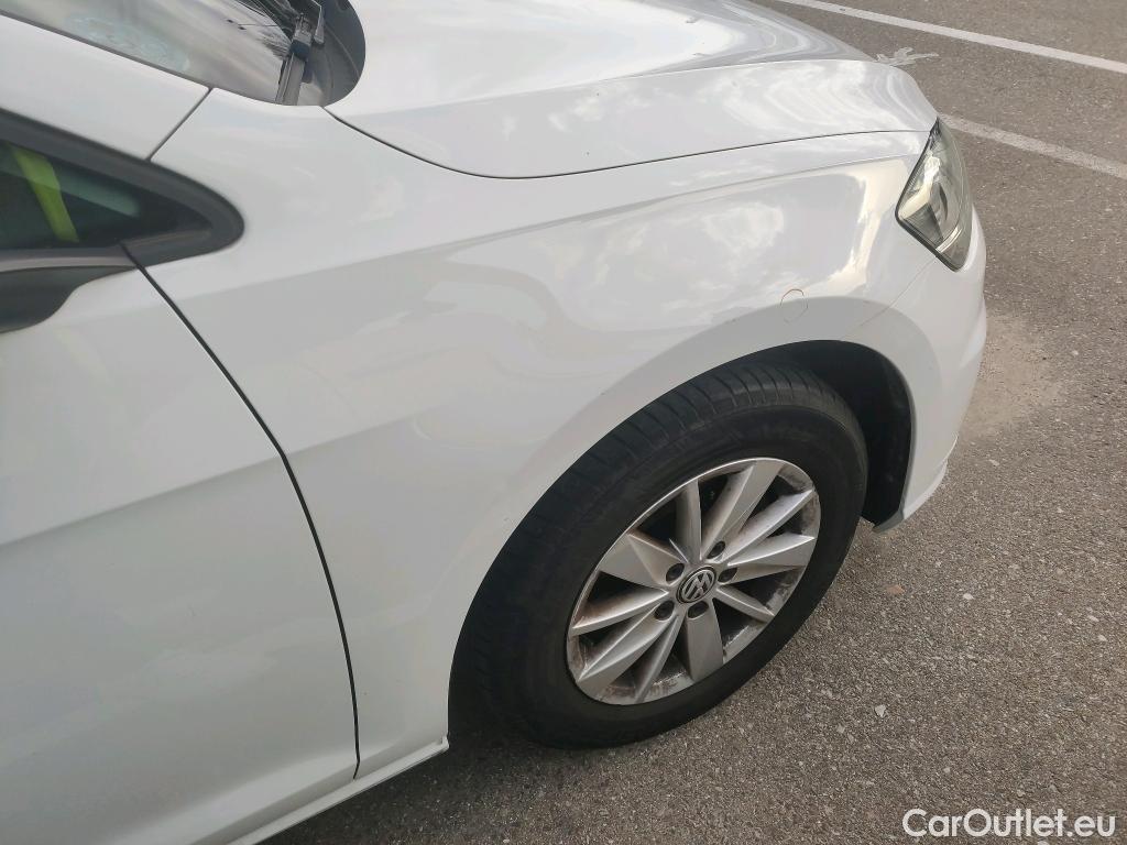  Volkswagen  Golf  VOLKSWAGEN / 2016 / 5P / berlina con portón Last Edition 1.6 TDI 85kW (115CV) #1